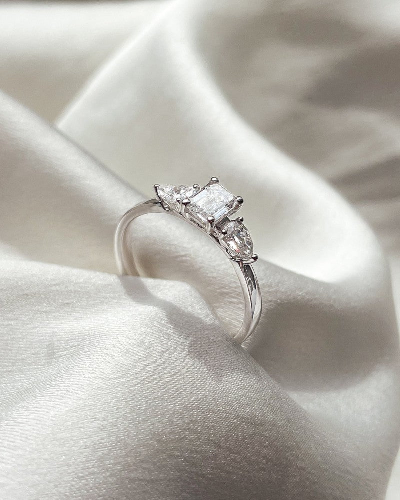 Anillo Lize 0,90 crt. oro blanco