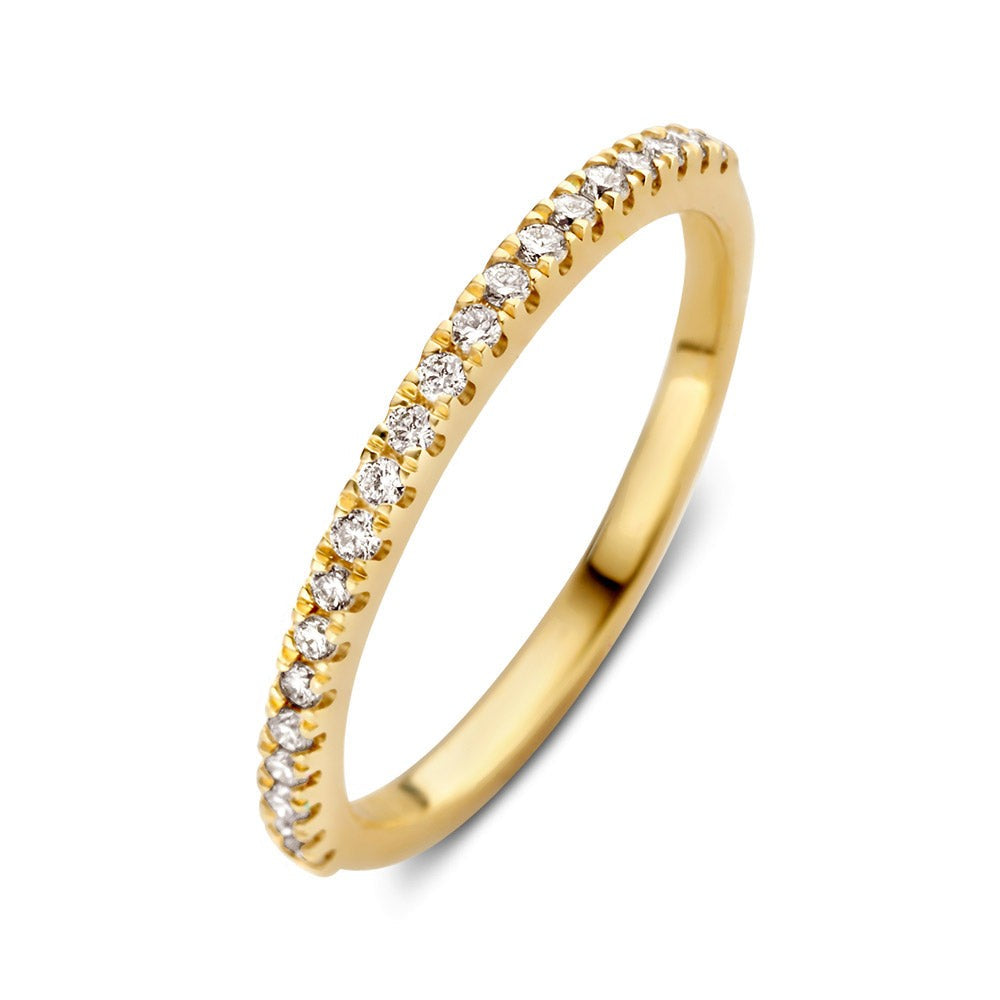Anillo de oro amarillo con diamantes de 0,20 quilates en un diseño delicado.