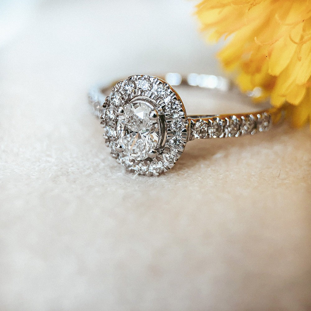 Anillo Rosie 0,50 crt. oro blanco