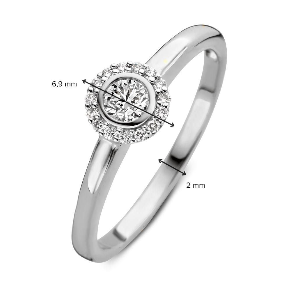 Anillo de oro blanco con brillante: Elegancia en sutil destello 0.26 crt.