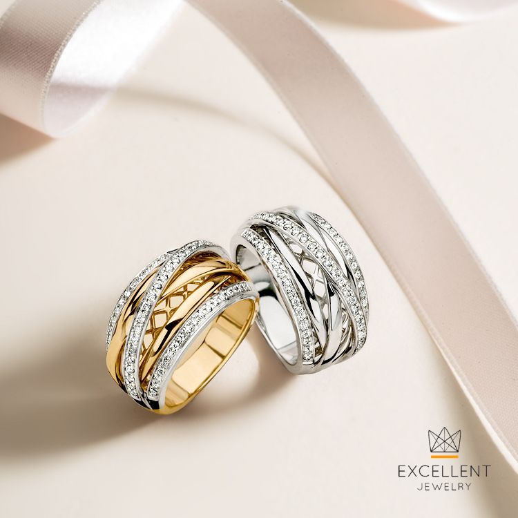 Anillo de oro blanco con diamantes brillantes – 0,34 crt