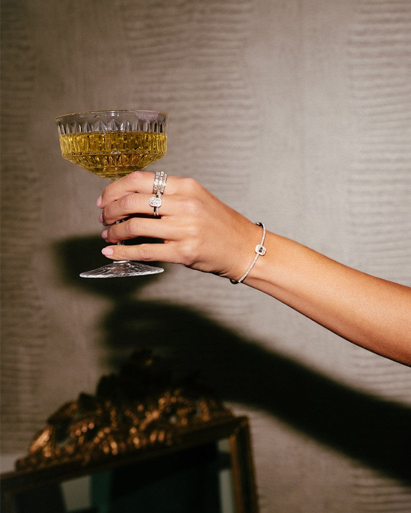 Exquisito Anillo de Oro Blanco con Diamante y Montura Brillante de 0.36 crt.