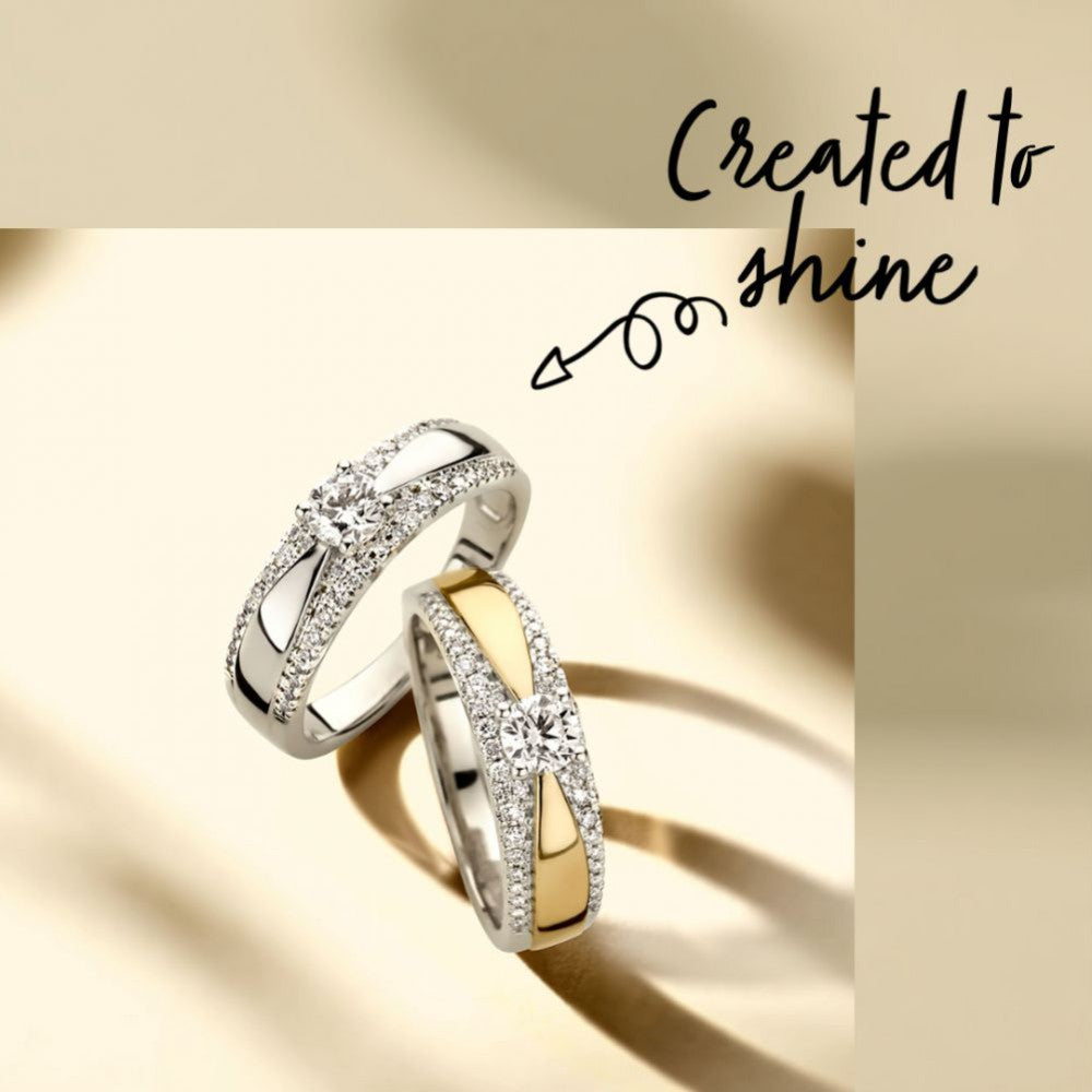 Anillo elegante de oro blanco con diamante brillante de 0.40 quilates