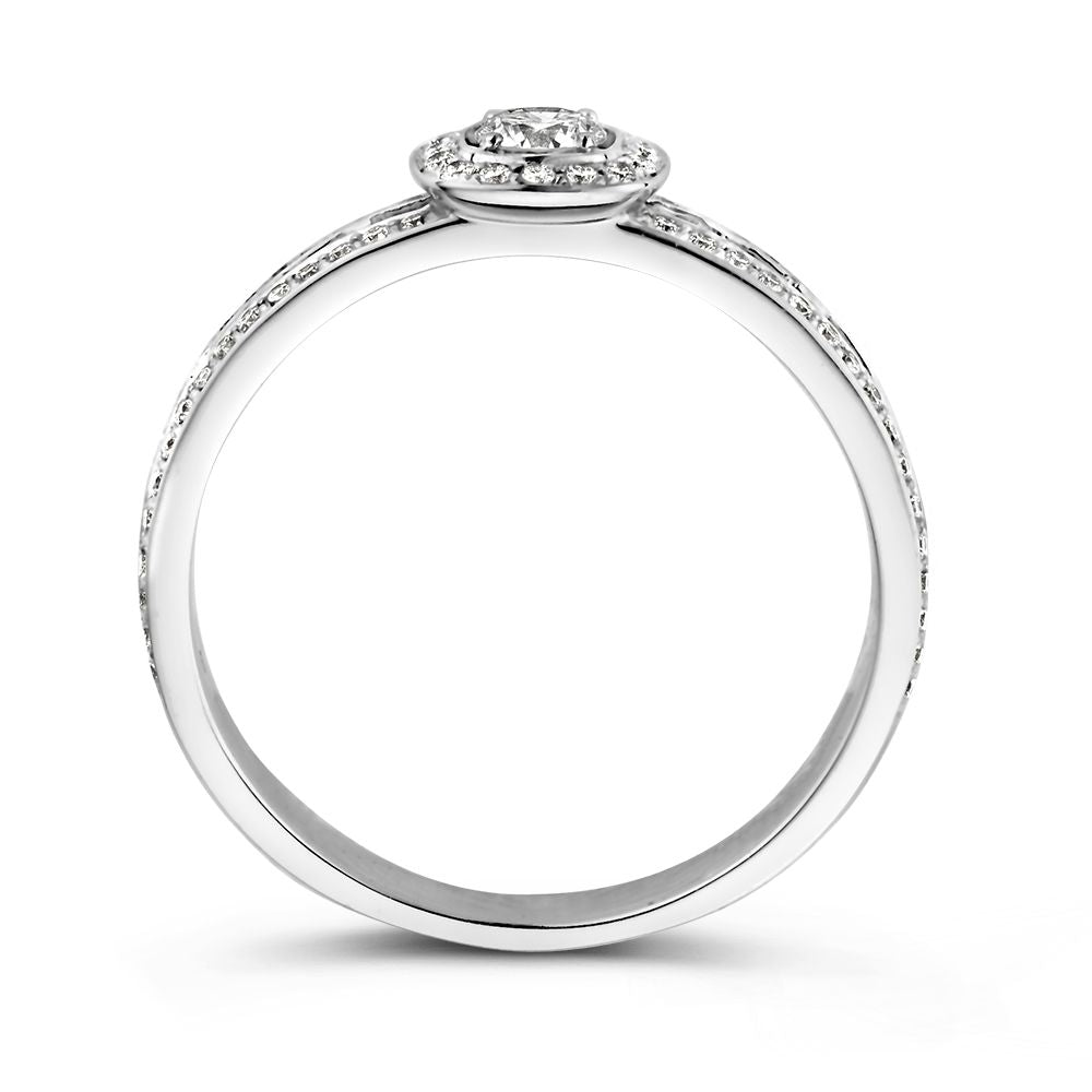 Impresionante anillo clásico halo con diamantes de 0.55 quilates en estilo moderno