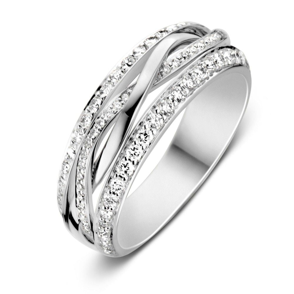 Anillo de oro blanco elegante con diamantes de corte brillante de 0,57 quilates.
