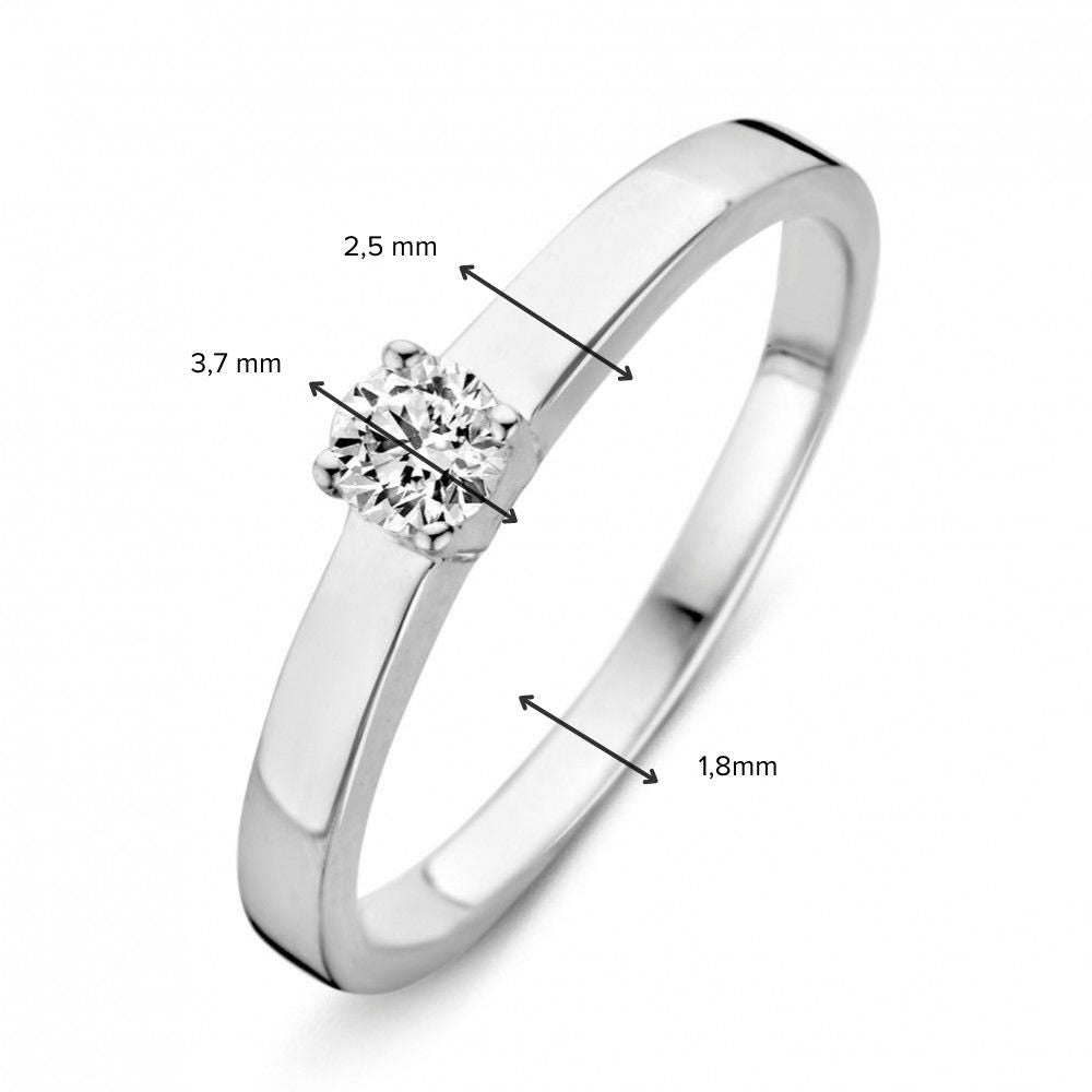 Anillo de oro blanco brillante con circonitas – Elegancia atemporal para cada mujer