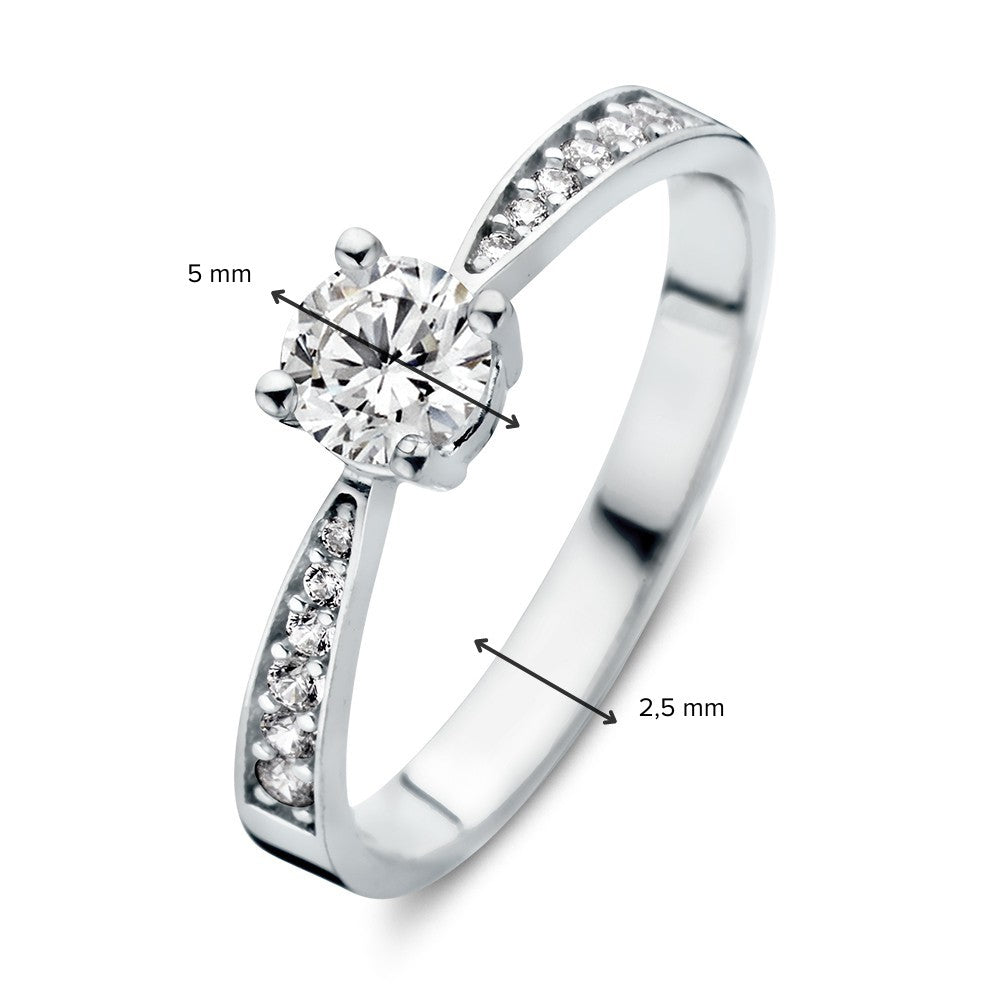 Elegante Anillo de oro blanco con circonitas - Refinamiento atemporal