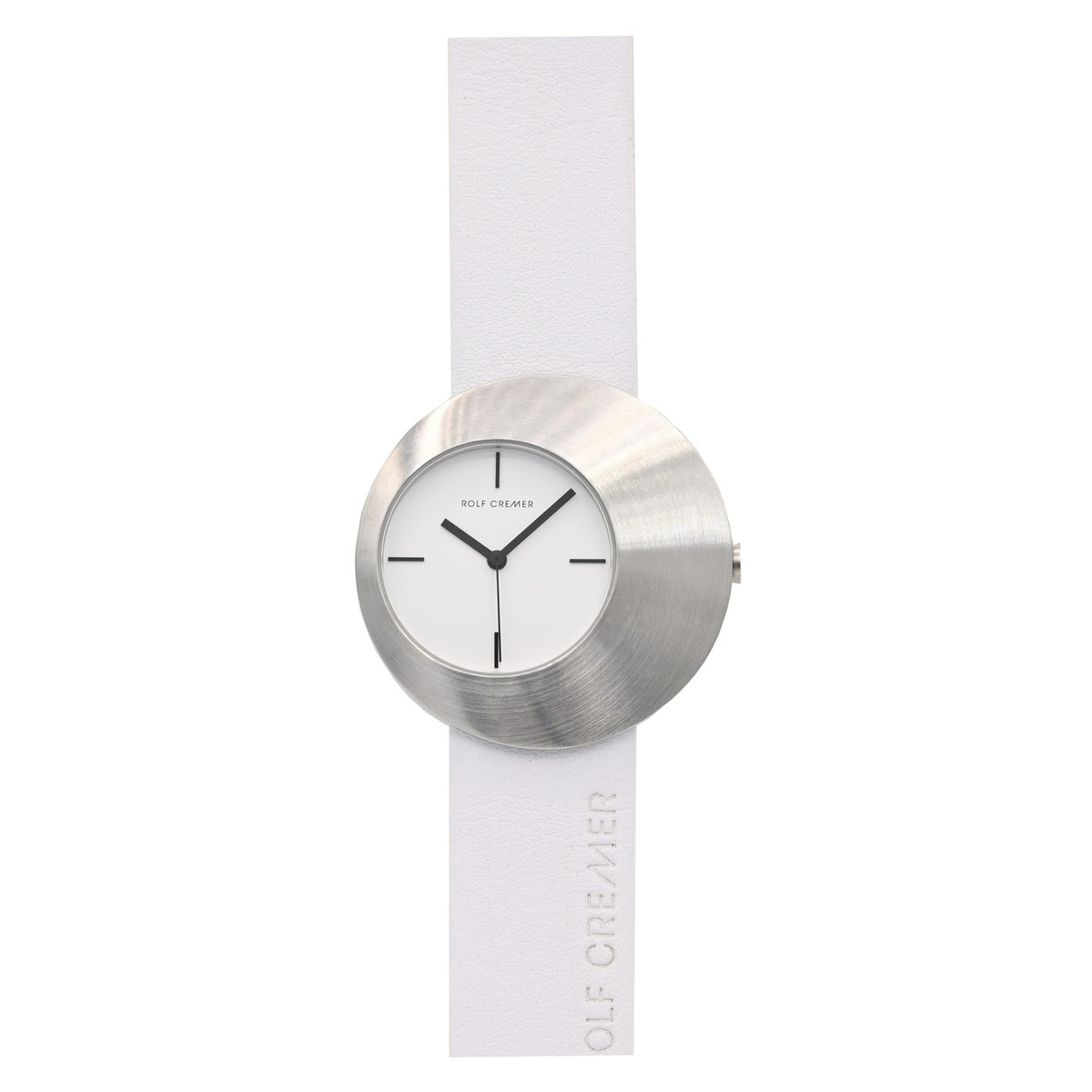 Reloj con caja plateada y esfera blanca, correa de silicona blanca.