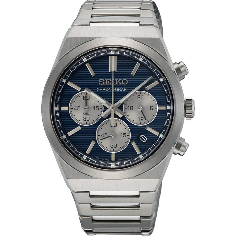 Reloj cronógrafo de acero inoxidable con esfera azul y tres subesferas plateadas.