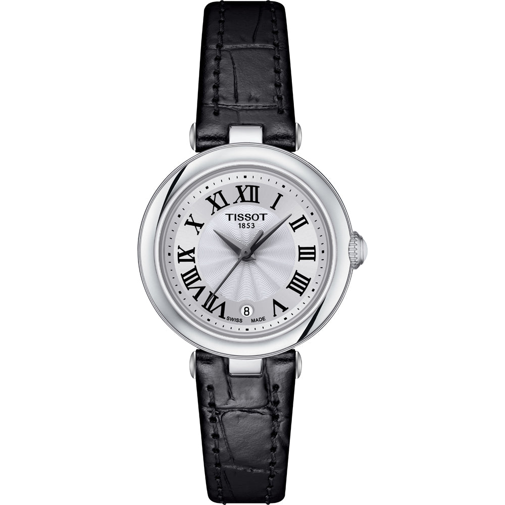 Reloj de mujer Tissot Bellissima con esfera plateada, números romanos y correa de cuero negra.