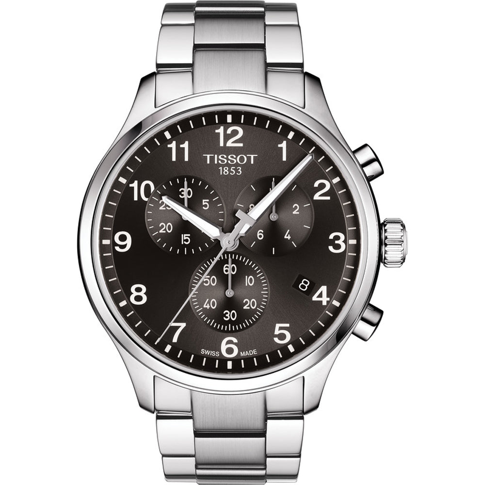 Reloj cronógrafo de acero inoxidable con esfera negra y números grandes.