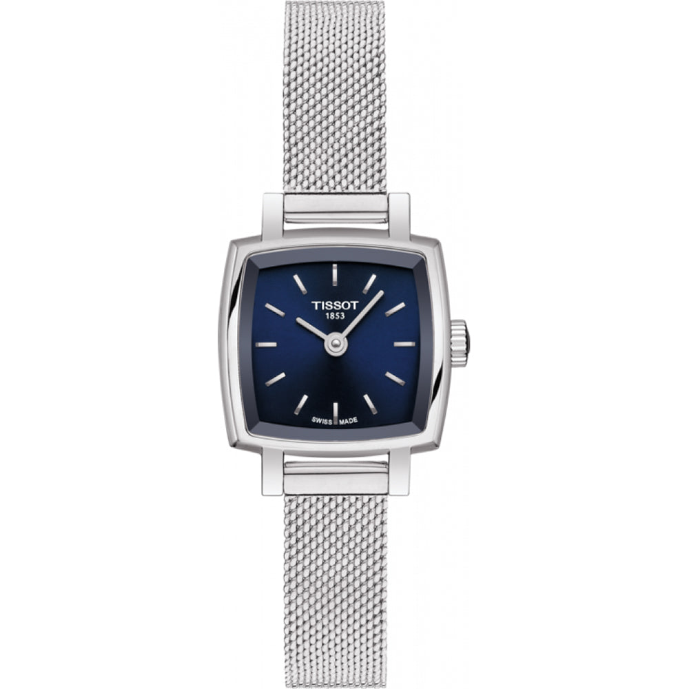 Reloj cuadrado plateado con esfera azul y correa de malla metálica.