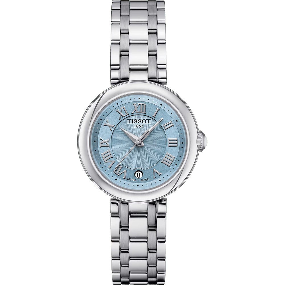 Reloj de acero inoxidable con esfera azul claro y detalles en números romanos.
