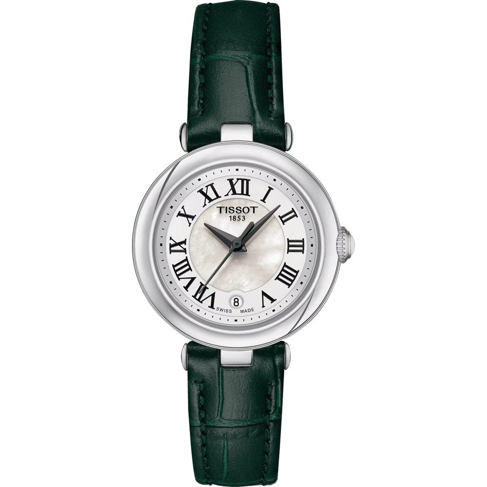 Reloj Tissot Bellissima con esfera plateada, números romanos y correa de piel verde.