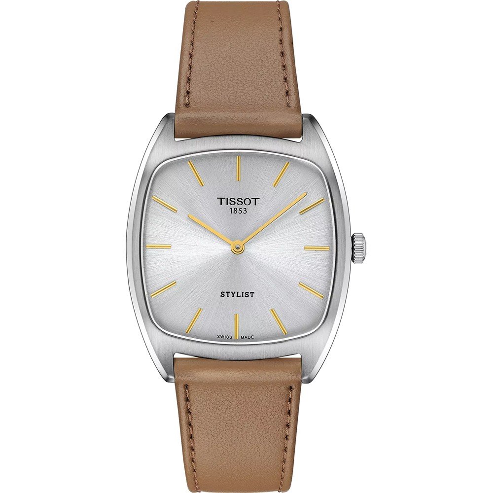 Reloj cuadrado Tissot Stylist con esfera plateada y correa de cuero marrón.
