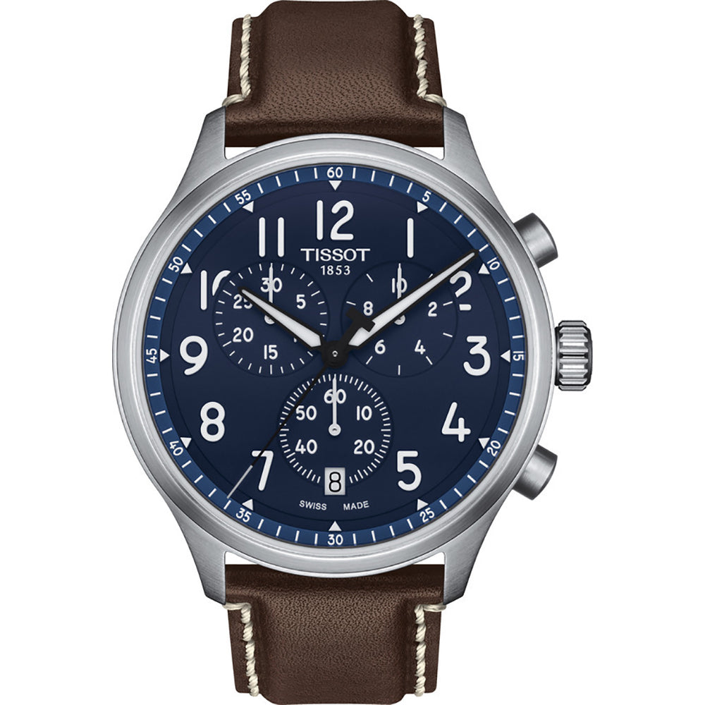 Reloj Tissot Chrono XL Vintage con esfera azul, caja plateada y correa de cuero marrón.