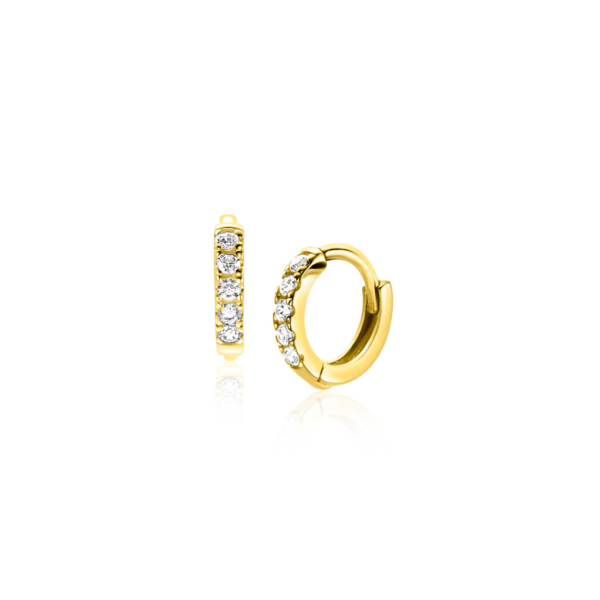 Pendientes de aro dorados con circonitas brillantes.