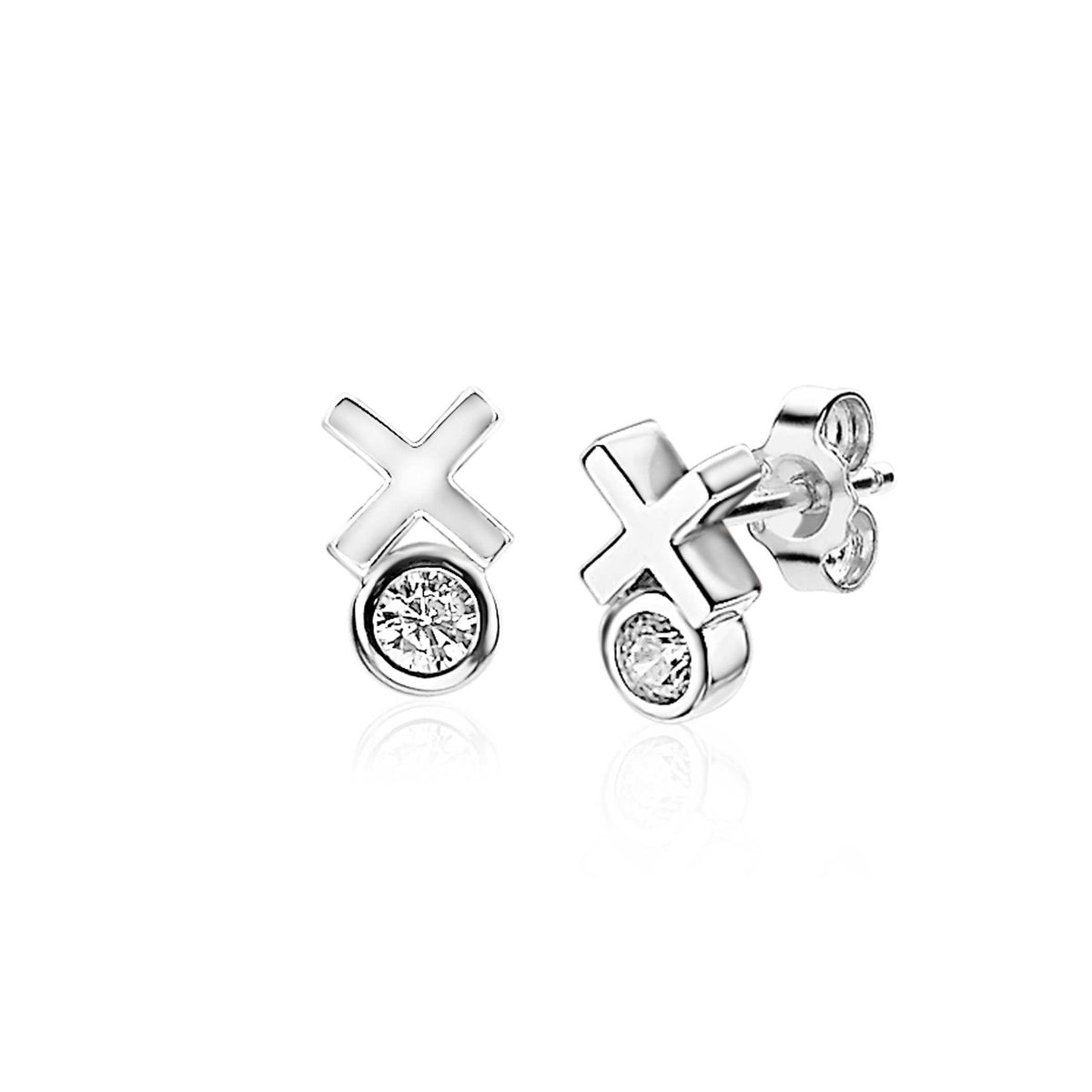 Pendientes de plata con diseño de cruz y circonita brillante en la parte inferior.