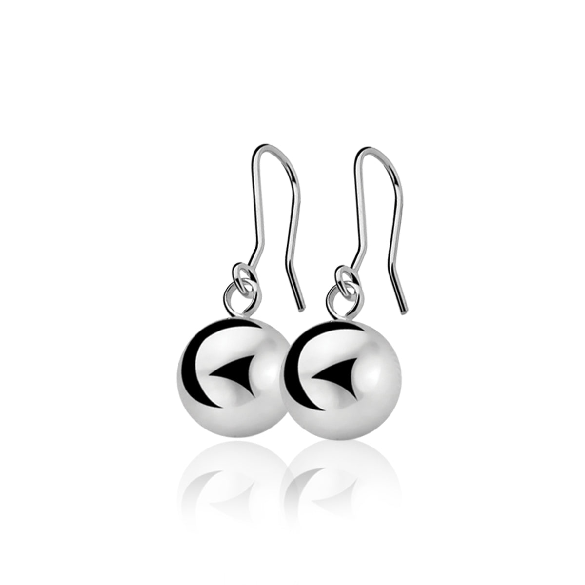 Pendientes de plata con esferas pulidas y detalles en forma de triángulo.