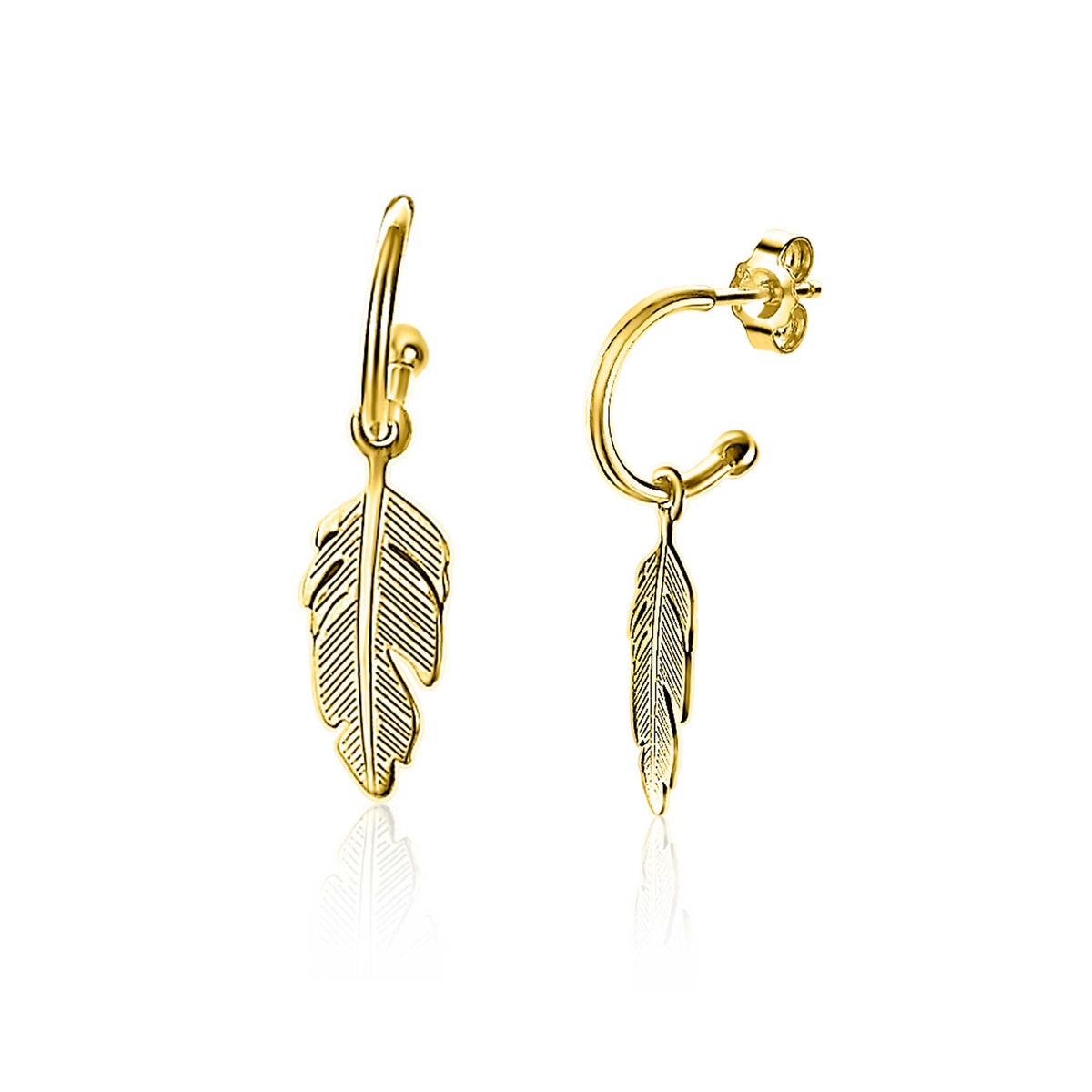 Pendientes de aro dorados con diseño de pluma detallada.
