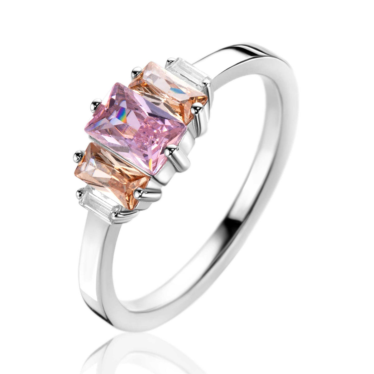 Anillo de plata con tres piedras preciosas en tonos rosa y transparente.