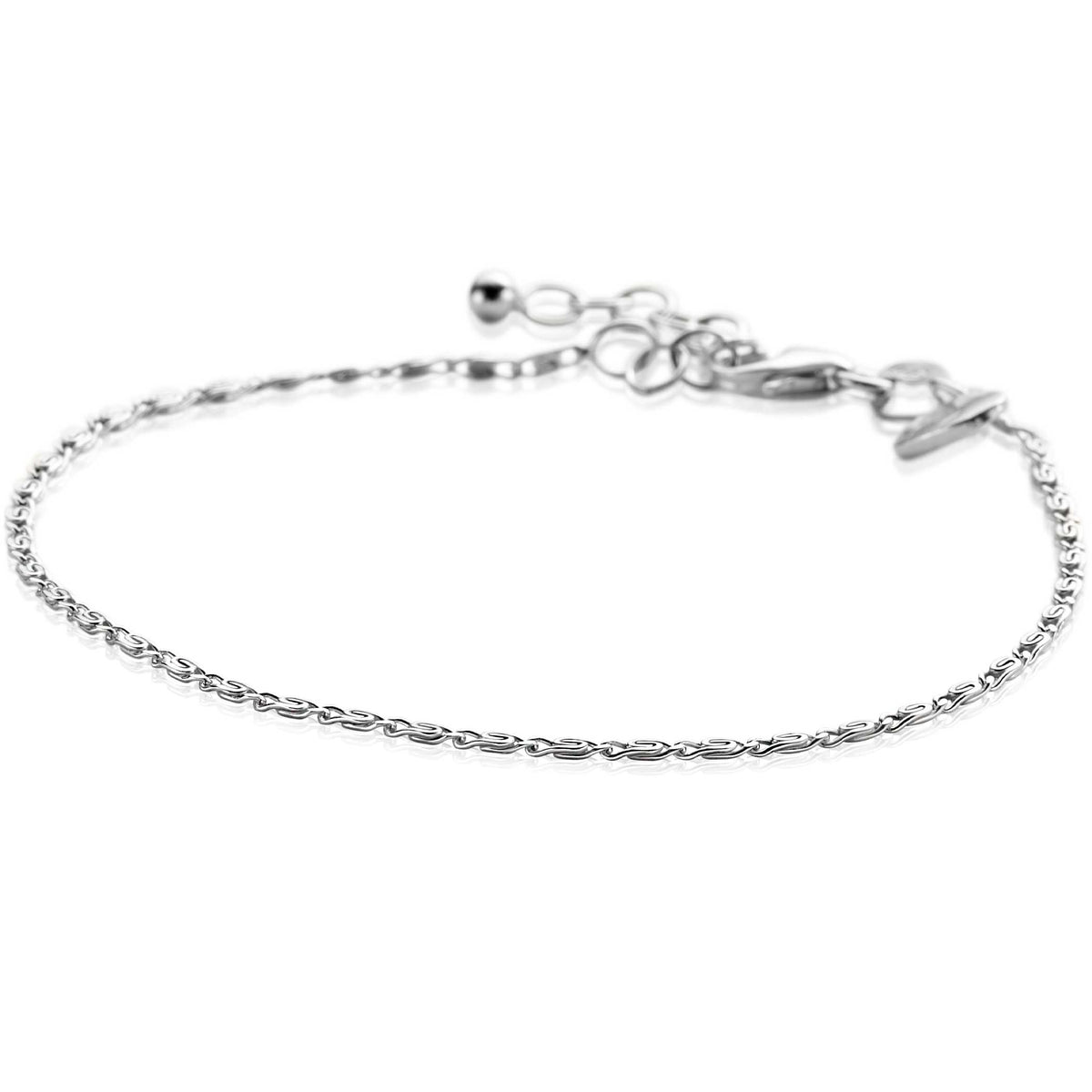 Pulsera de plata con eslabones finos y cierre de langosta.