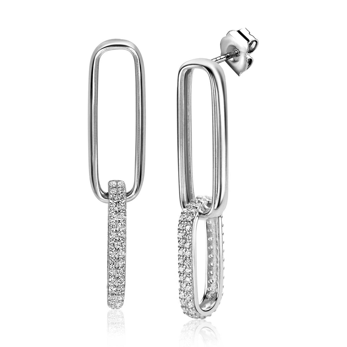 Pendientes de plata con forma rectangular y detalle de circonitas brillantes.