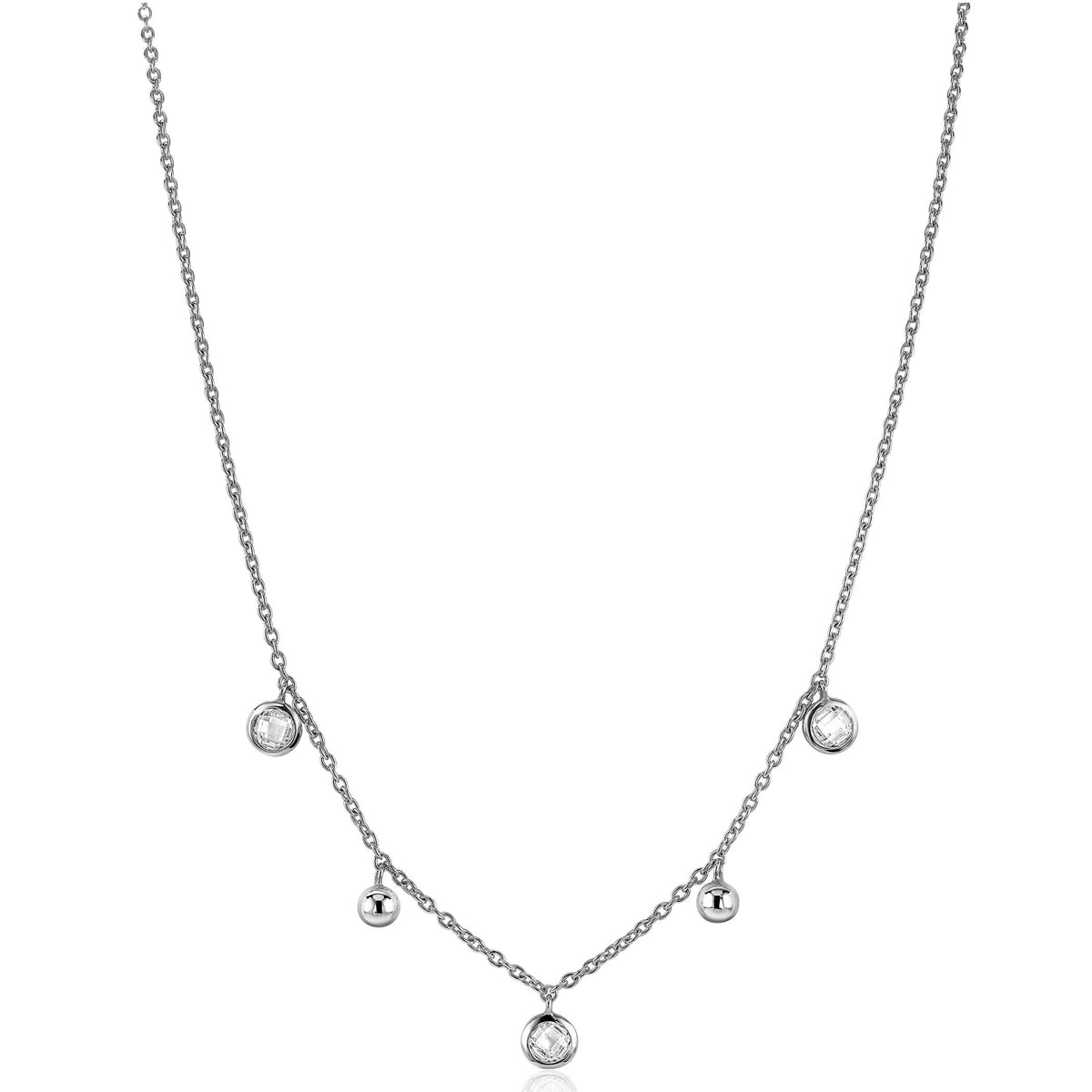 Collar de plata con cinco charms redondos brillantes en diferentes tamaños.