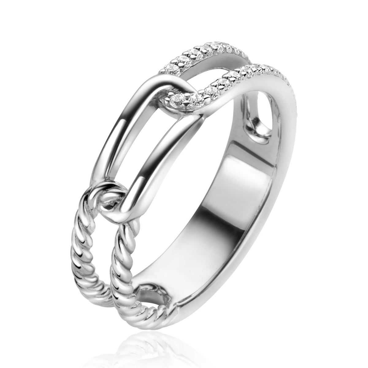 Anillo de plata con diseño entrelazado y detalles de circonitas.
