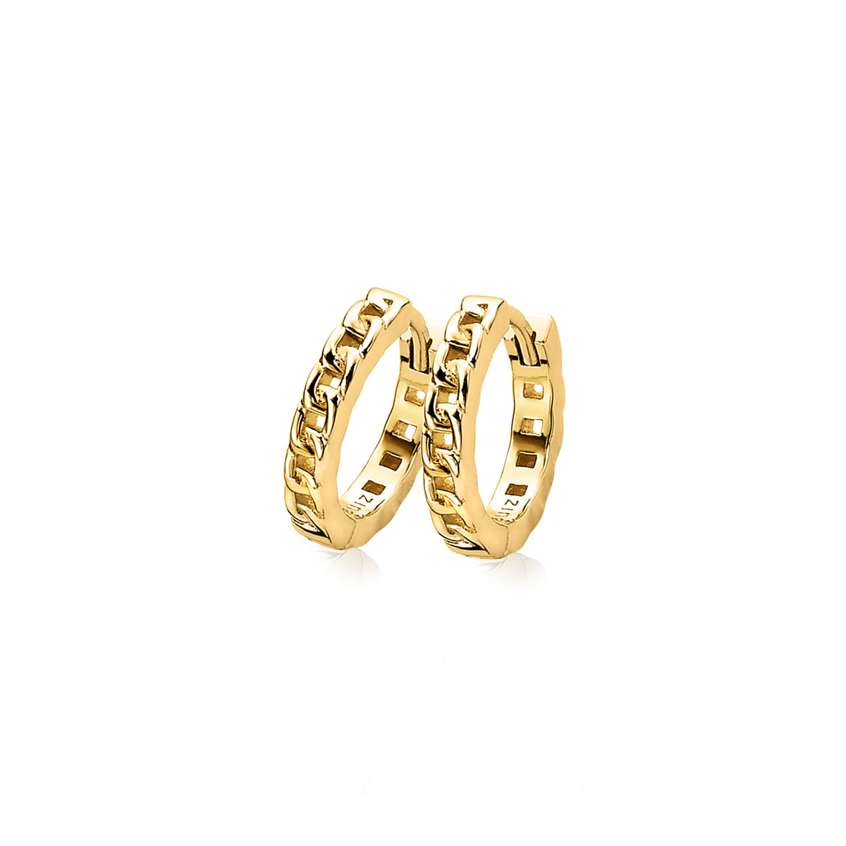 Pendientes de aro dorados con un diseño de cadena entrelazada.