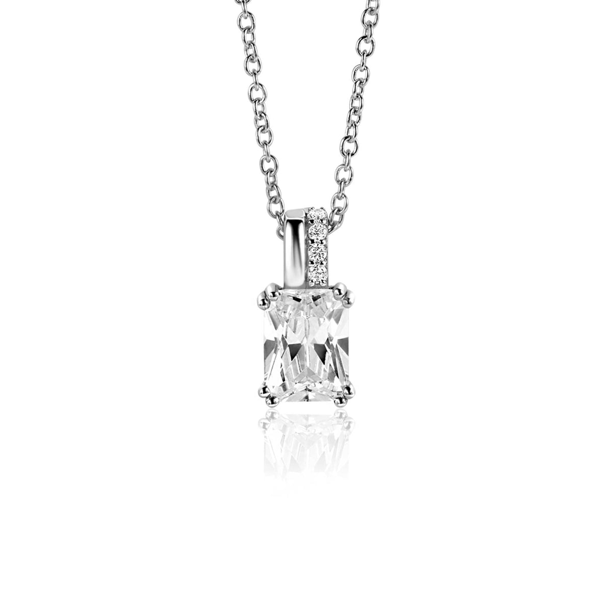 Colgante de plata con piedra rectangular y detalles brillantes en la parte superior.