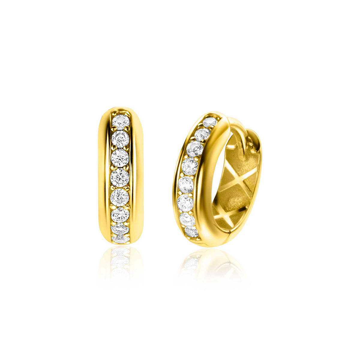Pendientes de aro dorados con circonitas brillantes en una fila.