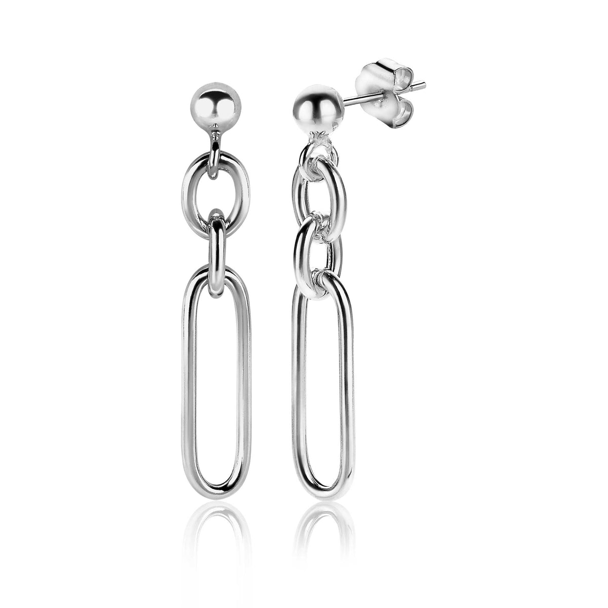Pendientes largos de plata con forma de eslabones intercalados.