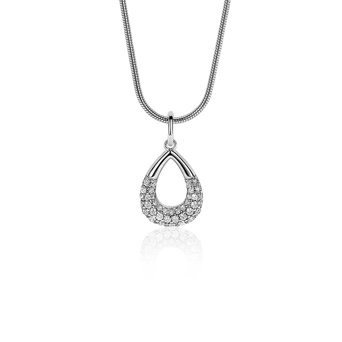 Colgante de plata con forma de gota y adornado con piedras brillantes.