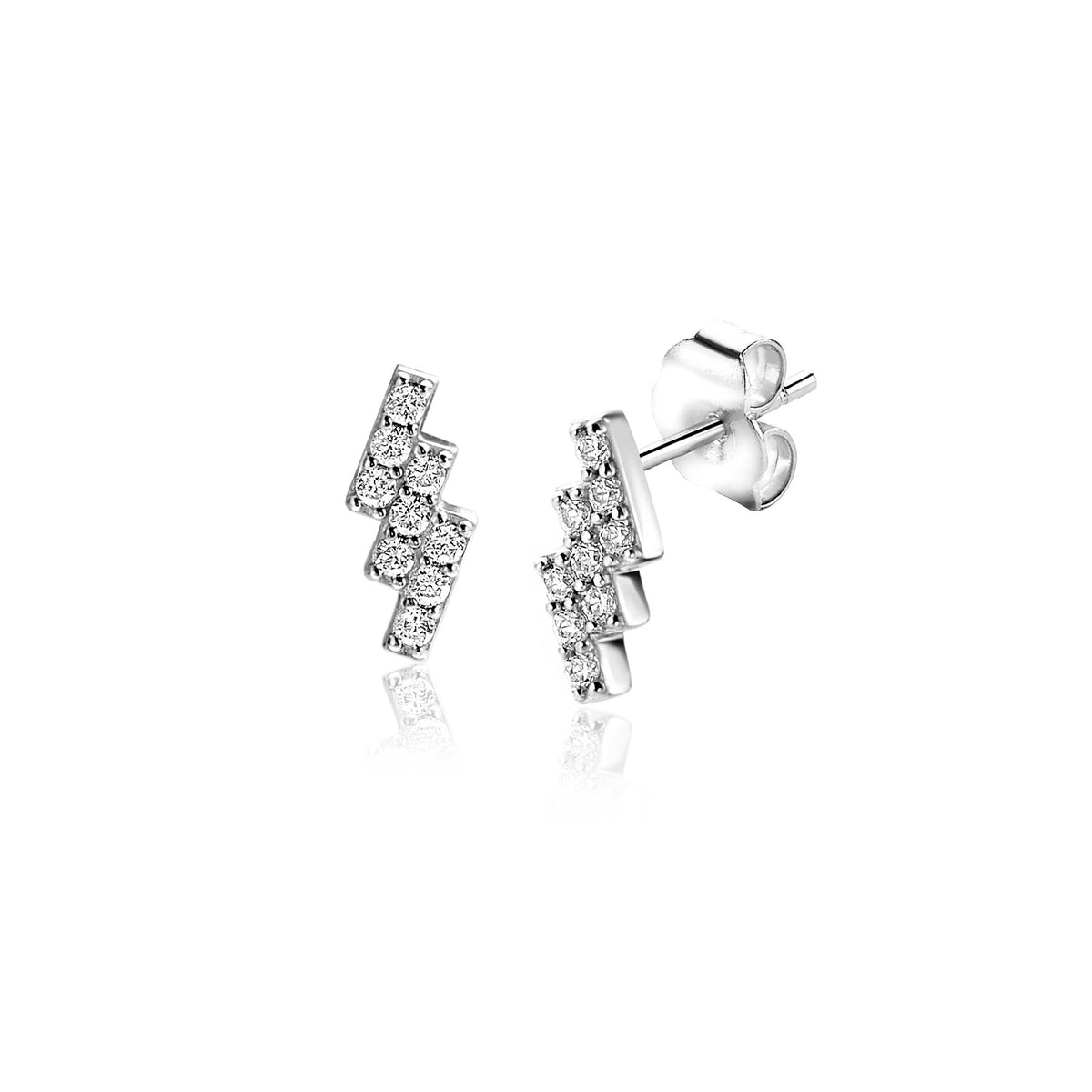Pendientes de plata con diseño en forma de rayo y adornos de circonitas brillantes.