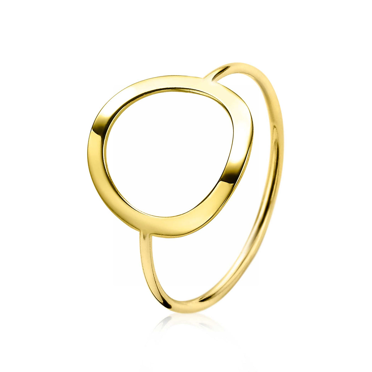 Anillo dorado con diseño orgánico y forma irregular, acabado pulido y sin piedras.