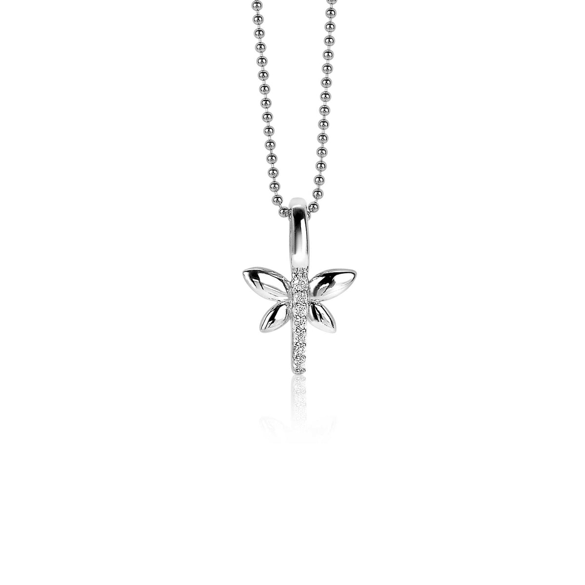 Colgante de plata con forma de flor y detalles de piedras brillantes.