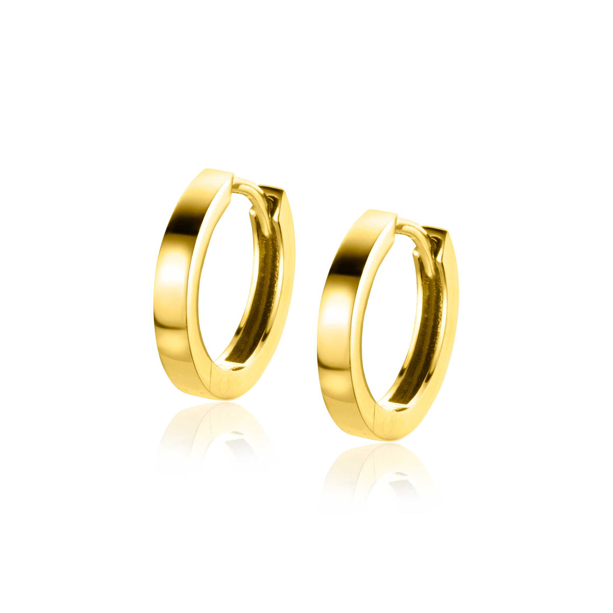 Pendientes de aro dorados con un acabado pulido y forma circular.