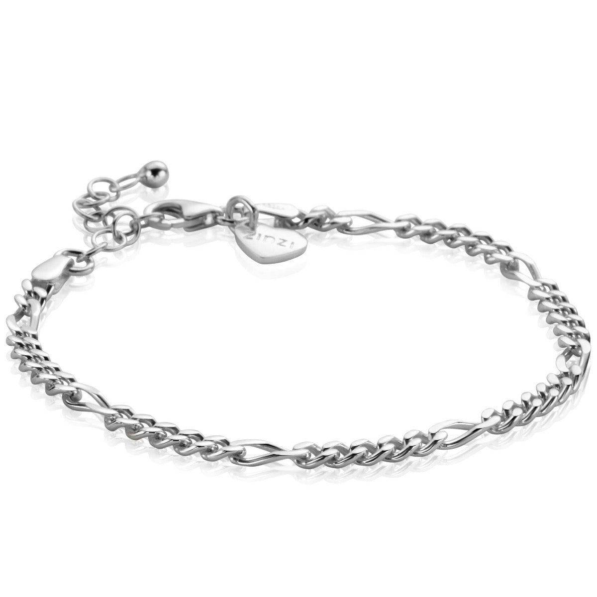 Pulsera de plata con eslabones trenzados y detalle de corazón en el cierre.