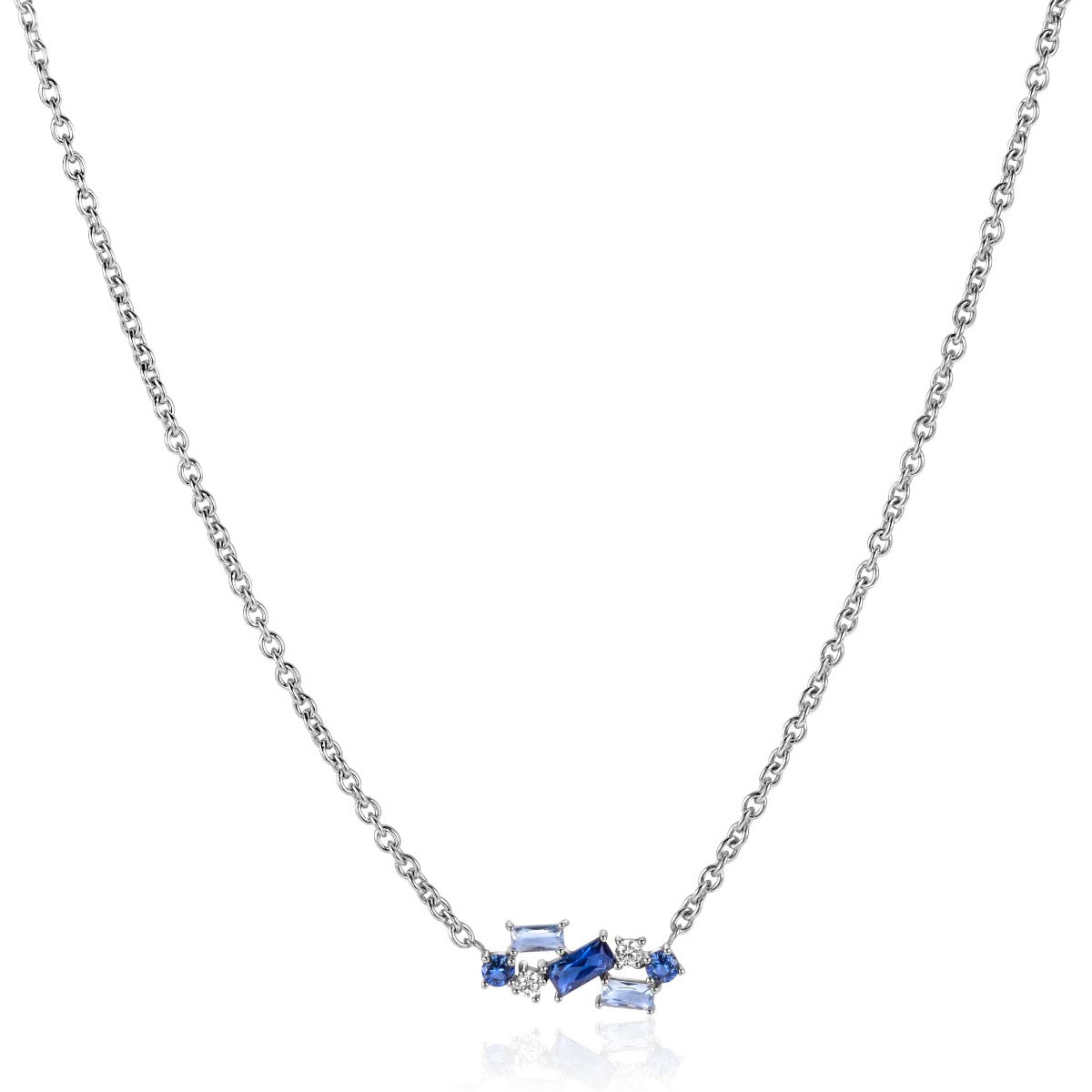 Collar de plata con piedras preciosas azules en forma de rectángulo y pera.