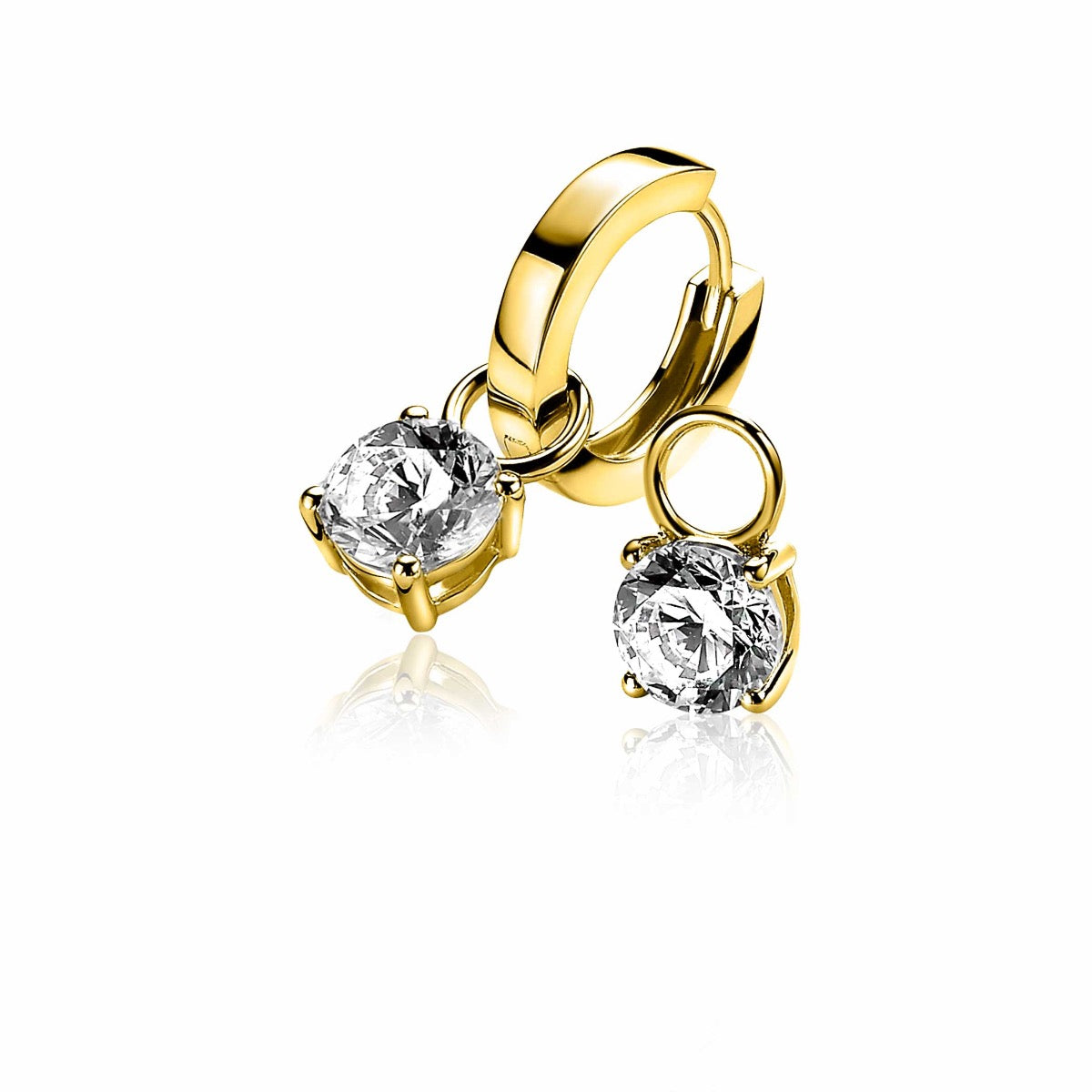 Pendientes de aro dorados con charms y piedras brillantes.