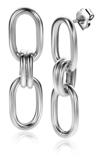 Pendientes largos de plata con eslabones entrelazados en forma ovalada.